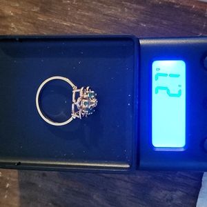 10kt green stone ring